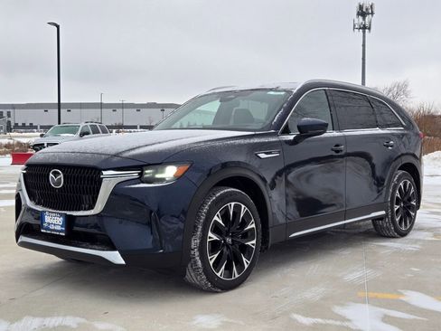 New 2026 MAZDA CX-90 Plug-In Hybrid w/ Premium Plus image 3
