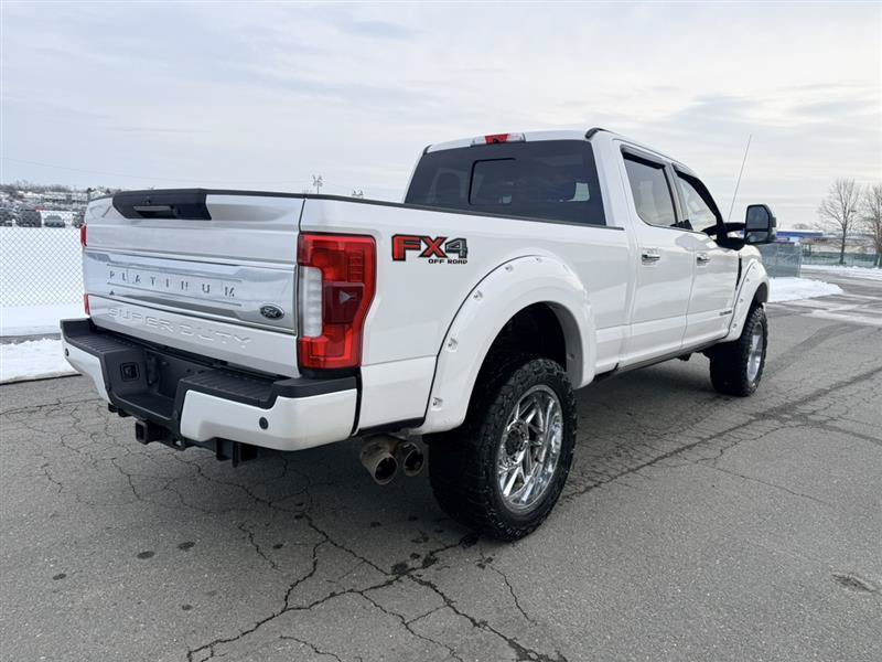 Used 2017 Ford F250 Platinum w/ Platinum Ultimate Package AWD/4WD image 5