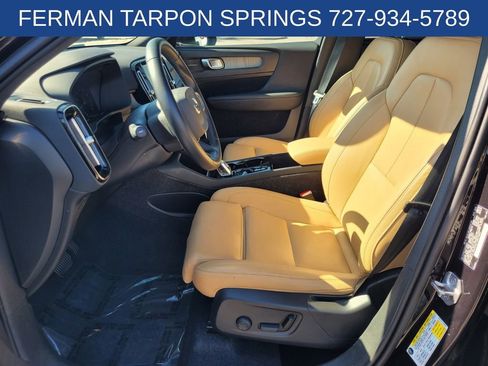 Used 2021 Volvo XC40 T5 Inscription image 4