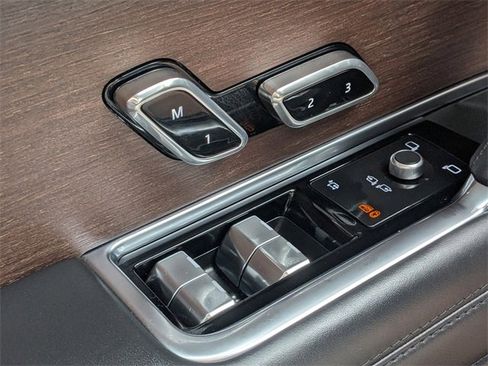 Used 2023 Land Rover Range Rover SE image 15
