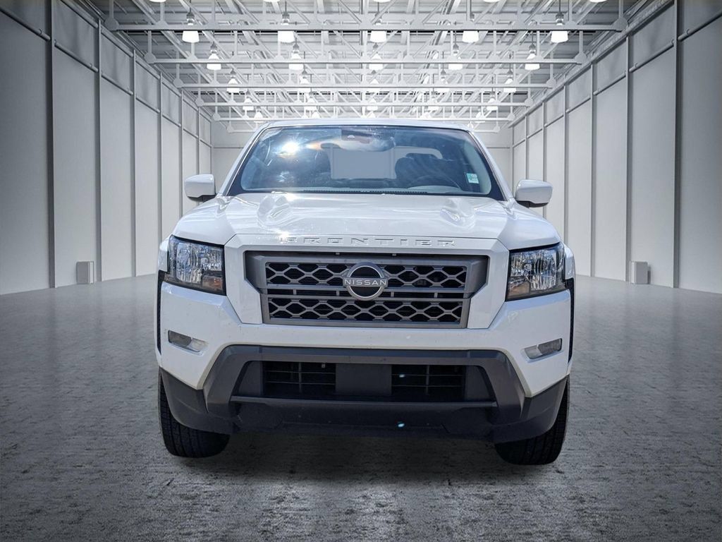 Used 2023 Nissan Frontier SV w/ SV Convenience Package RWD image 5