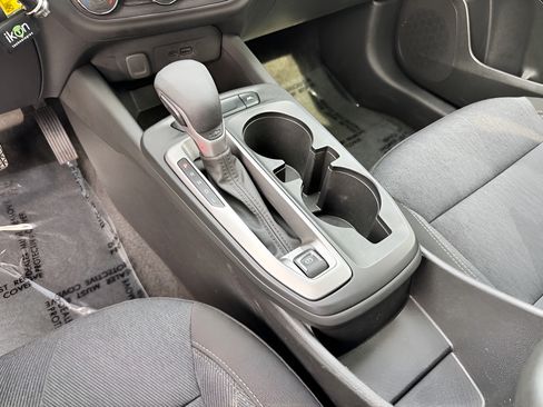 Used 2024 Chevrolet Trax LS FWD image 29