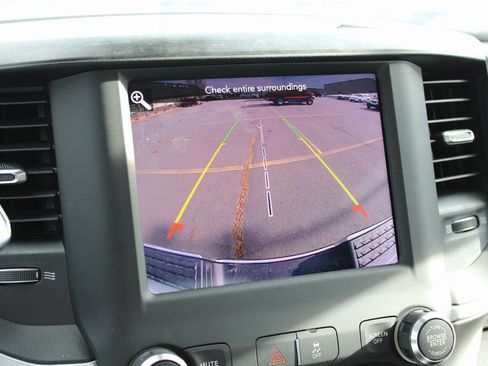 Used 2019 RAM 2500 Big Horn image 25