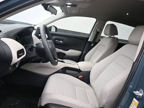 New 2026 Honda HR-V LX image 17