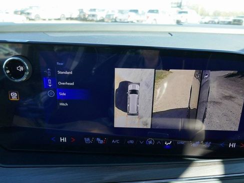 New 2026 Chevrolet Suburban Premier image 26