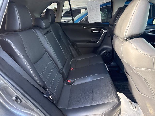 Used 2022 Toyota RAV4 Limited AWD/4WD image 13