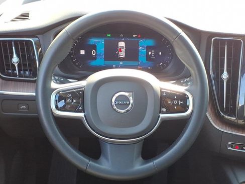 Used 2024 Volvo XC60 B5 Plus w/ Climate Package AWD/4WD image 26