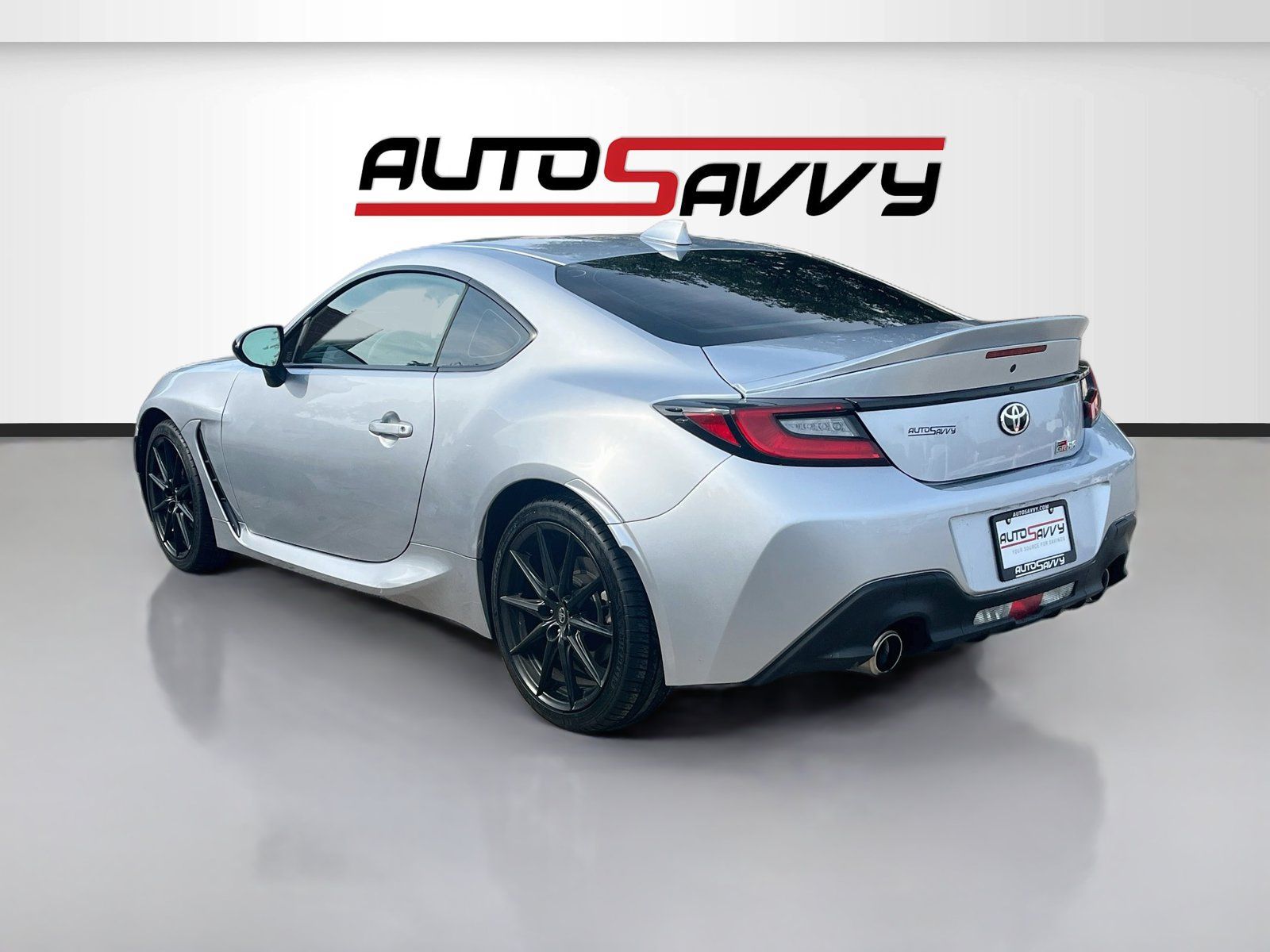 Used 2024 Toyota GR86 Premium RWD image 5