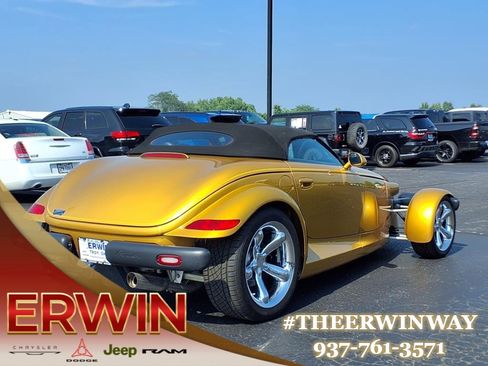 Used 2002 Chrysler Prowler image 4