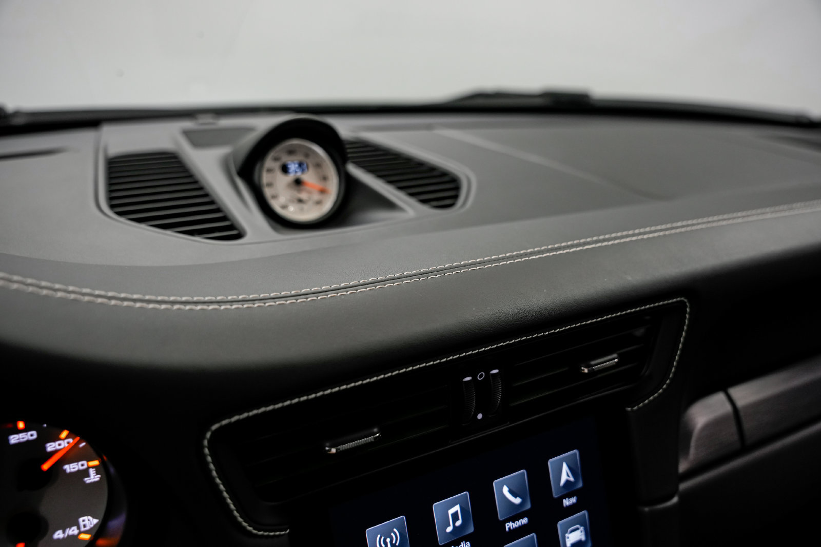 Used 2019 Porsche 911 GT3 RWD image 12