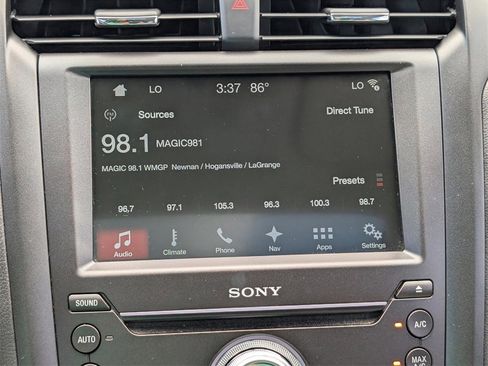 Used 2018 Ford Fusion Titanium image 24