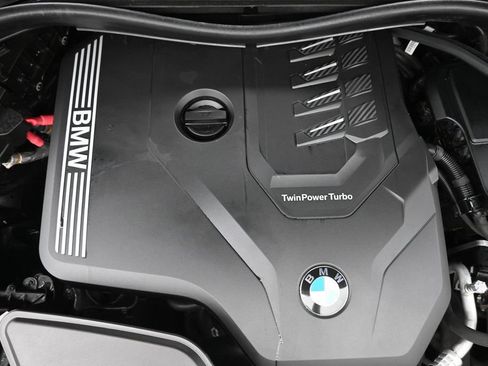 Used 2023 BMW X4 xDrive30i AWD/4WD image 29