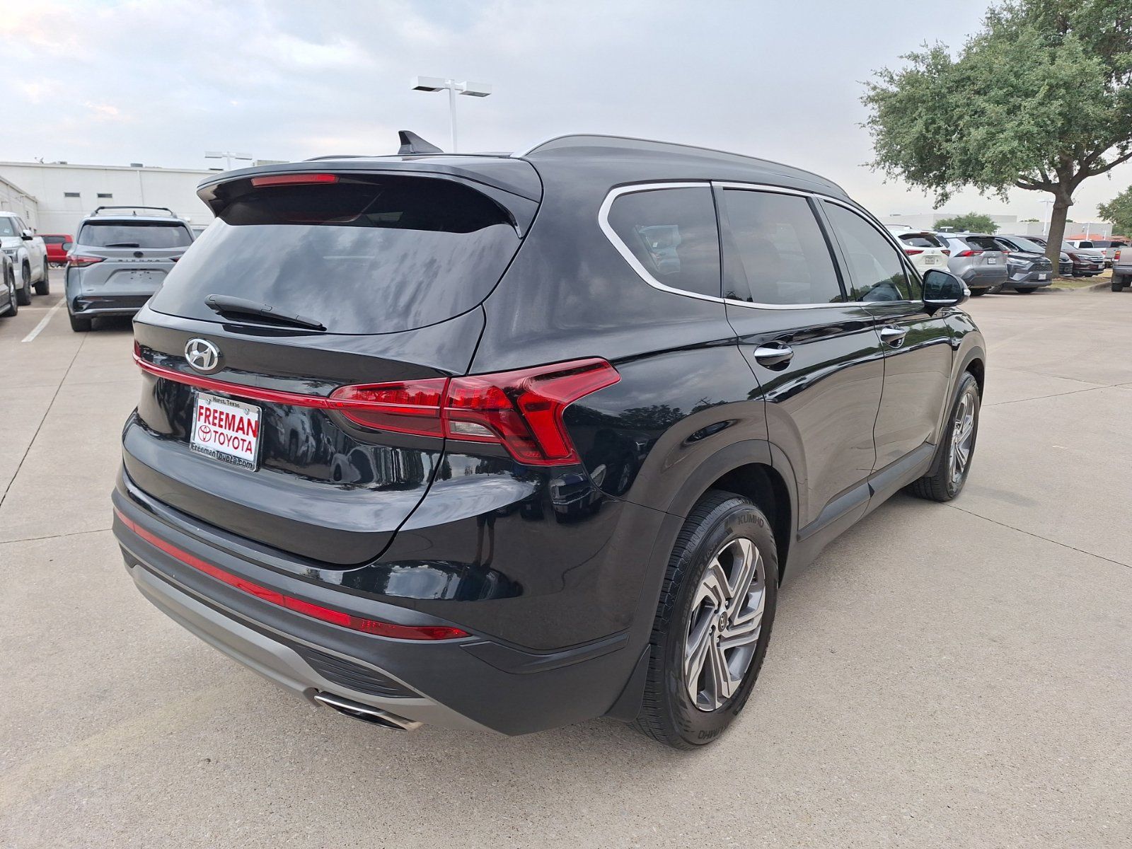 Used 2023 Hyundai Santa Fe SEL w/ Cargo Package FWD image 6