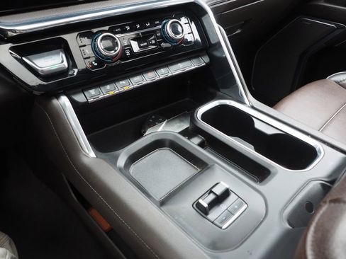 Used 2024 GMC Sierra 3500 Denali w/ Denali Reserve Package image 24