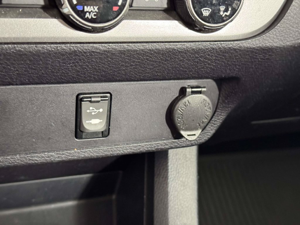 Used 2017 Toyota Tacoma SR w/ SR Convenience Package AWD/4WD image 27