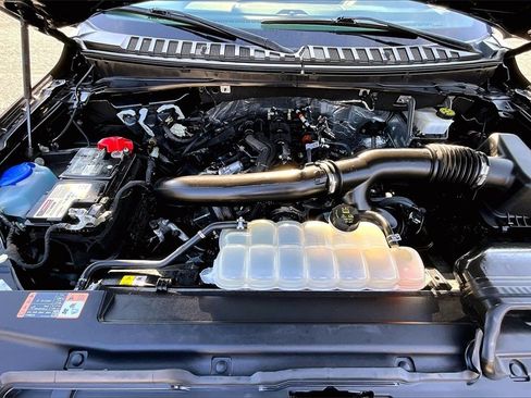 Used 2023 Ford Expedition Limited image 26