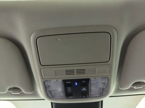 Certified 2025 Honda Odyssey Touring image 30