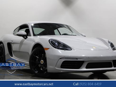 Used 2019 Porsche 718 Cayman image 1