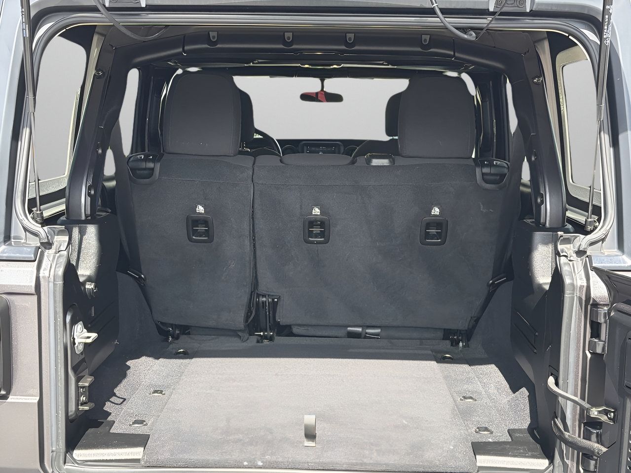 Used 2021 Jeep Wrangler Unlimited Sport AWD/4WD image 8