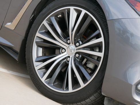 Used 2017 INFINITI Q60 3.0t w/ Premium Plus Package 3.0T RWD image 10