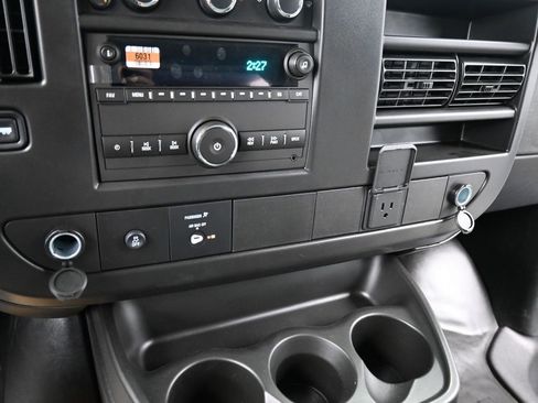 New 2026 GMC Savana 2500 Extended w/ Enhanced Convenience Package image 33