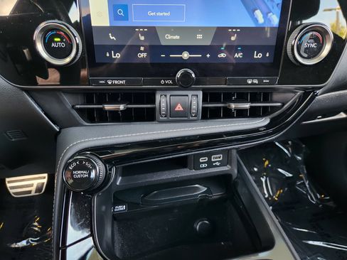 Used 2022 Lexus NX 350 F Sport w/ Towing Package (2000 Lbs) AWD/4WD image 20
