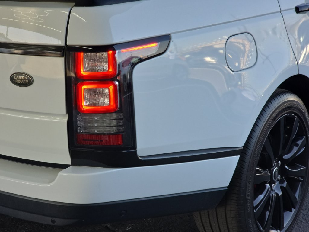 Used 2014 Land Rover Range Rover Supercharged AWD/4WD image 38