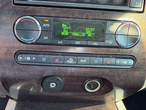 Used 2008 Ford Expedition EL Limited image 22