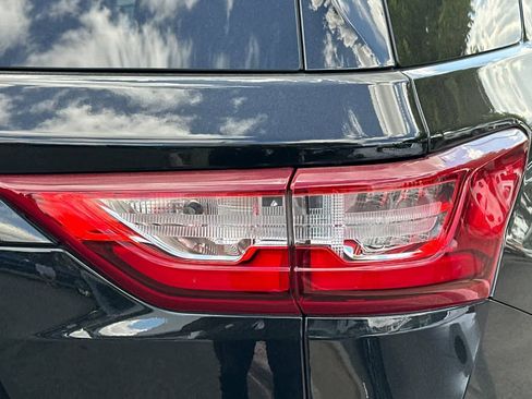 Used 2018 Chevrolet Traverse High Country AWD/4WD image 35