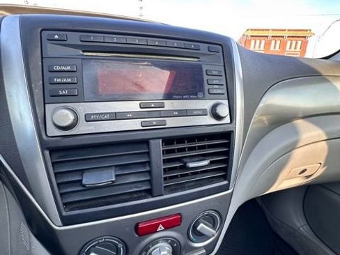 Used 2010 Subaru Forester 2.5X Premium image 13