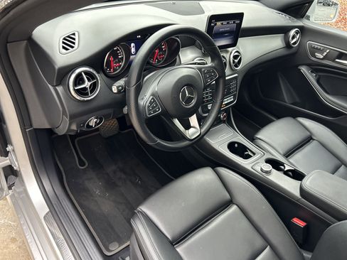 Used 2019 Mercedes-Benz CLA 250 image 16