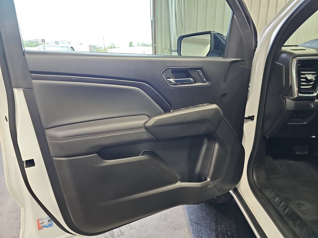 Used 2024 GMC Canyon Elevation w/ Convenience Package AWD/4WD image 27