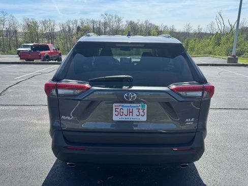 Used 2025 Toyota RAV4 XLE image 4