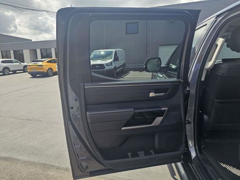 Used 2022 Toyota Tundra Limited image 16