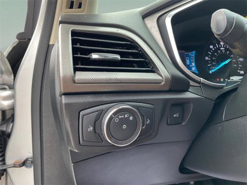 Used 2018 Ford Fusion S image 16