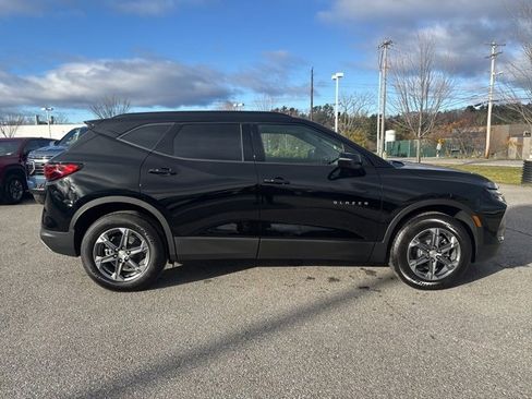 New 2025 Chevrolet Blazer LT w/ LPO, Floor Liner Package image 7