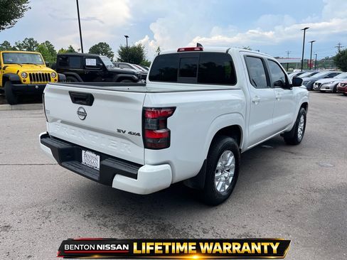 Used 2022 Nissan Frontier SV AWD/4WD image 7