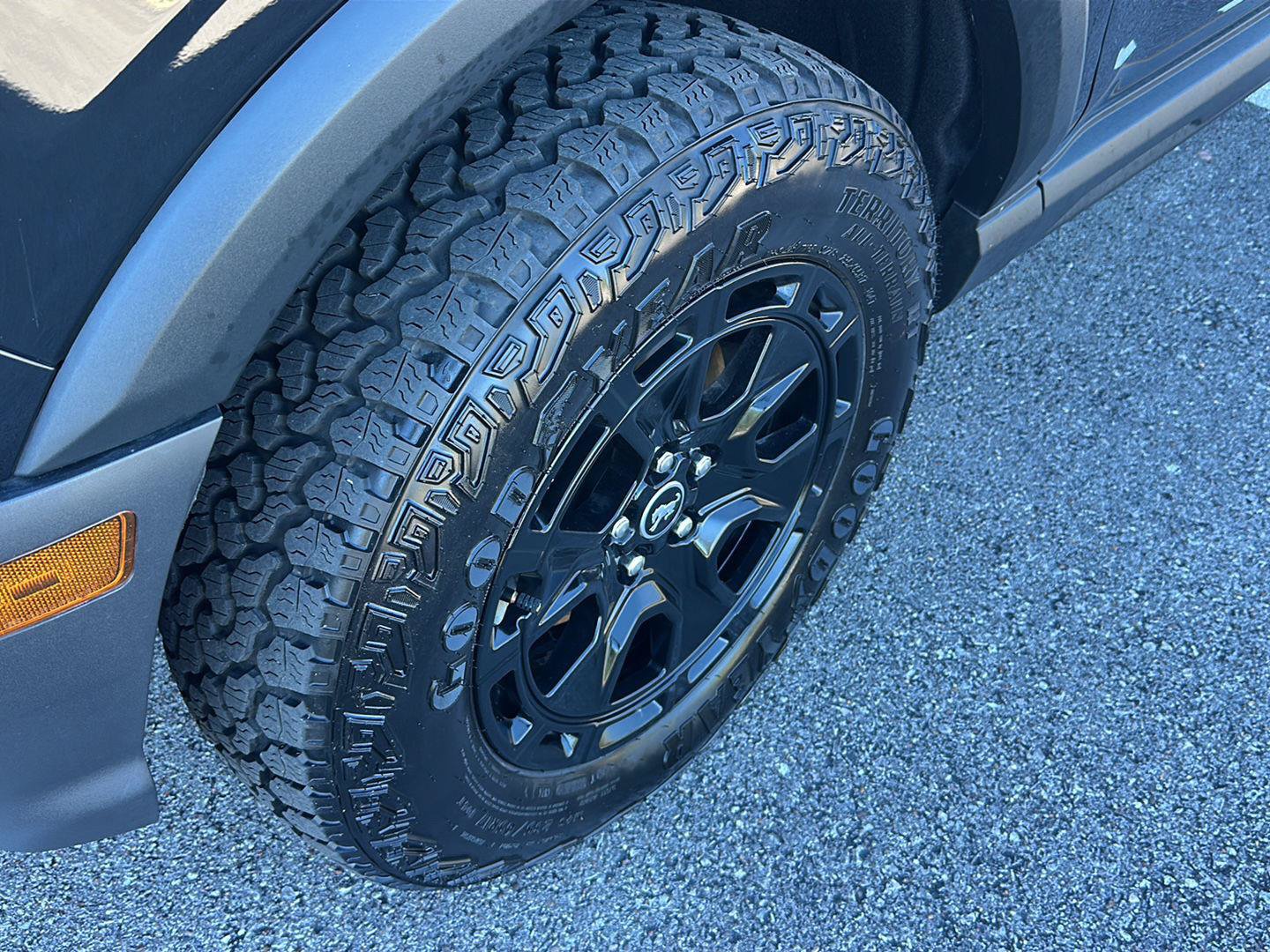 Certified 2025 Ford Bronco Sport Badlands w/ Sasquatch Badlands Package AWD/4WD image 9