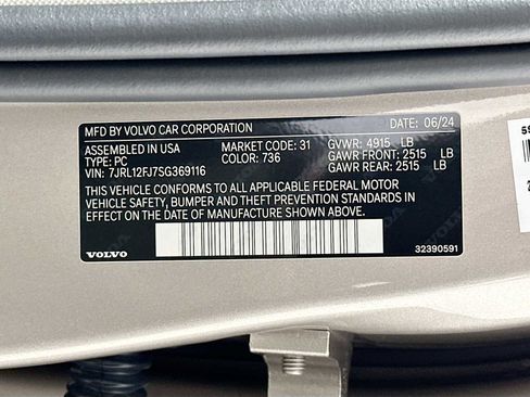 Used 2025 Volvo S60 B5 Core w/ Climate Package image 30