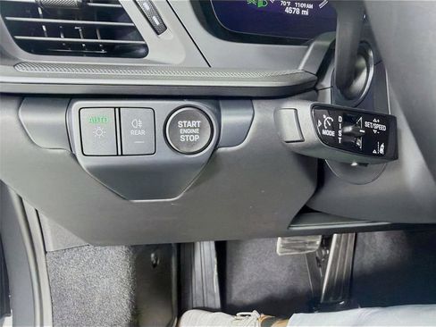 Certified 2025 Porsche 911 Carrera image 11