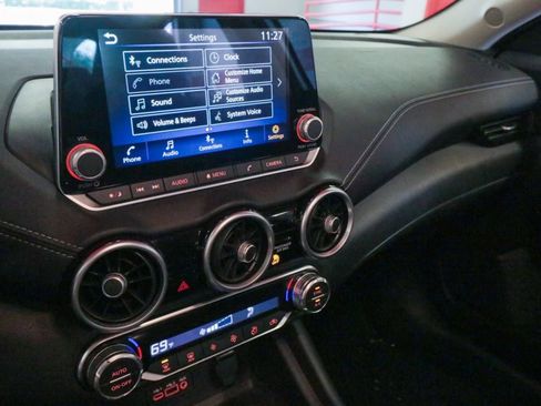 Used 2021 Nissan Sentra SV w/ Trunk Package image 17