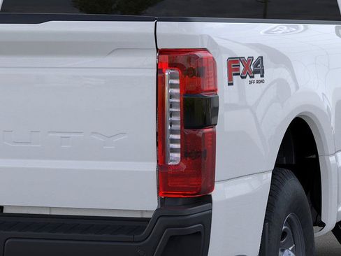 New 2026 Ford F250 XL w/ 360-Degree Camera Package image 21