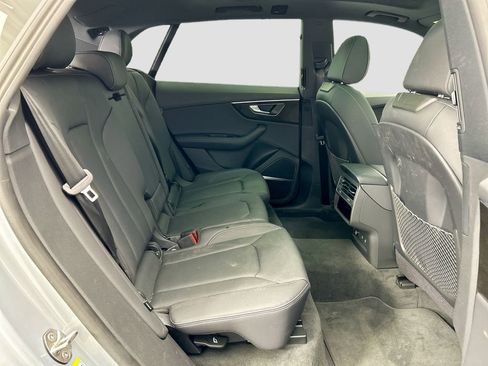 Used 2025 Audi Q8 Premium Plus w/ Premium Plus Package image 21