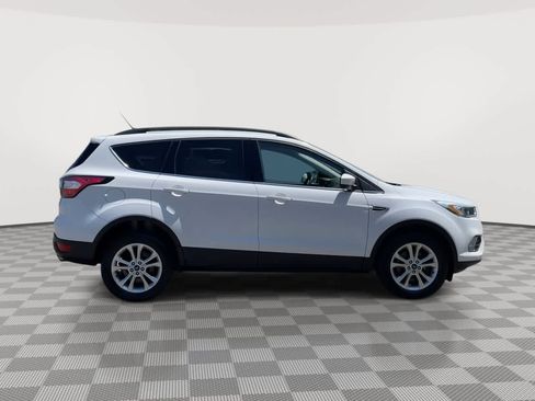 Used 2018 Ford Escape SEL AWD/4WD image 9