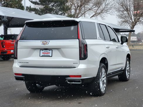 Certified 2024 Cadillac Escalade Premium Luxury w/ Performance Package image 7