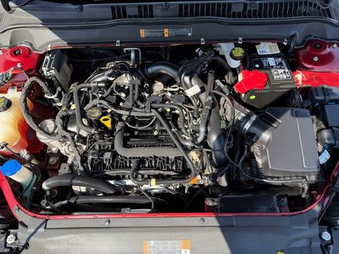 Used 2018 Ford Fusion SE w/ Fusion SE Technology Package FWD image 22