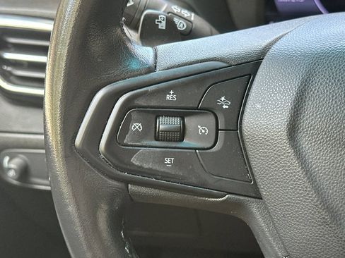 Used 2023 Chevrolet Bolt LT w/ Infotainment Package FWD image 35
