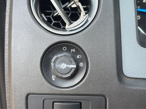 Used 2014 Ford F150 XLT w/ Equipment Group 302A Luxury AWD/4WD image 21