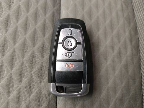 Used 2022 Ford Escape SE w/ Convenience Package image 32