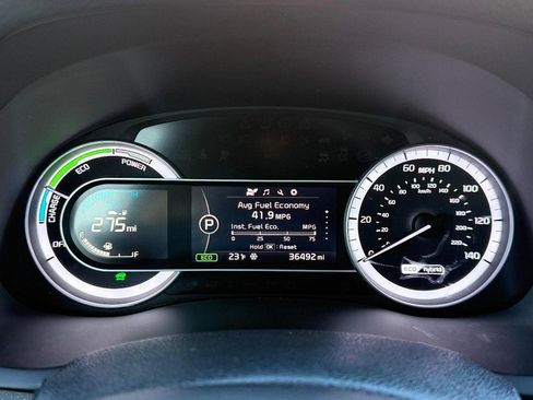 Used 2019 Kia Niro EX image 19